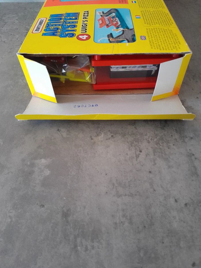 Matchbox / Station System / Luigi's Pizza / 1996 - photo numéro 7