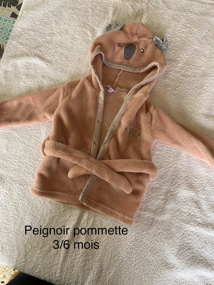3 mois peignoir pommette 3/6 mois