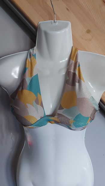 Haut de bikini