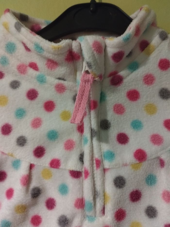 Lot de deux polaires pour fille 9 mois - photo numéro 4