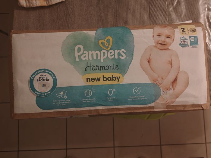 4 paquets de Couches pampers harmonie new baby taille 2