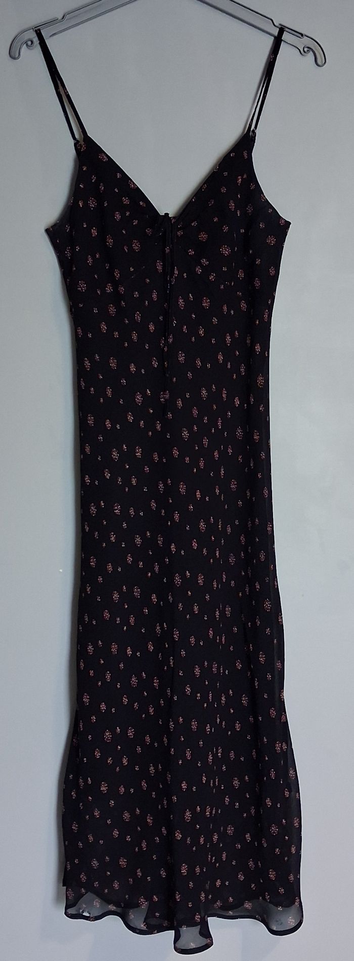 Longue robe vintage noire à bretelles - photo numéro 1