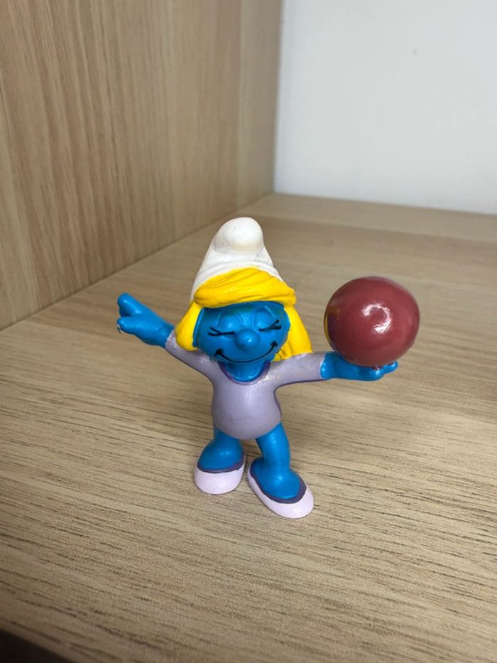 Schtroumpfette gymnaste schleich