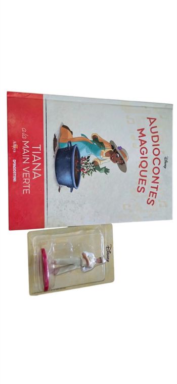 Num150 Livre et figurine collection audiocontes Magiques Altaya édition disney