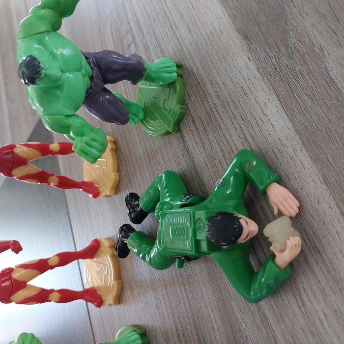 Lot 5 figurines hulck - photo numéro 2