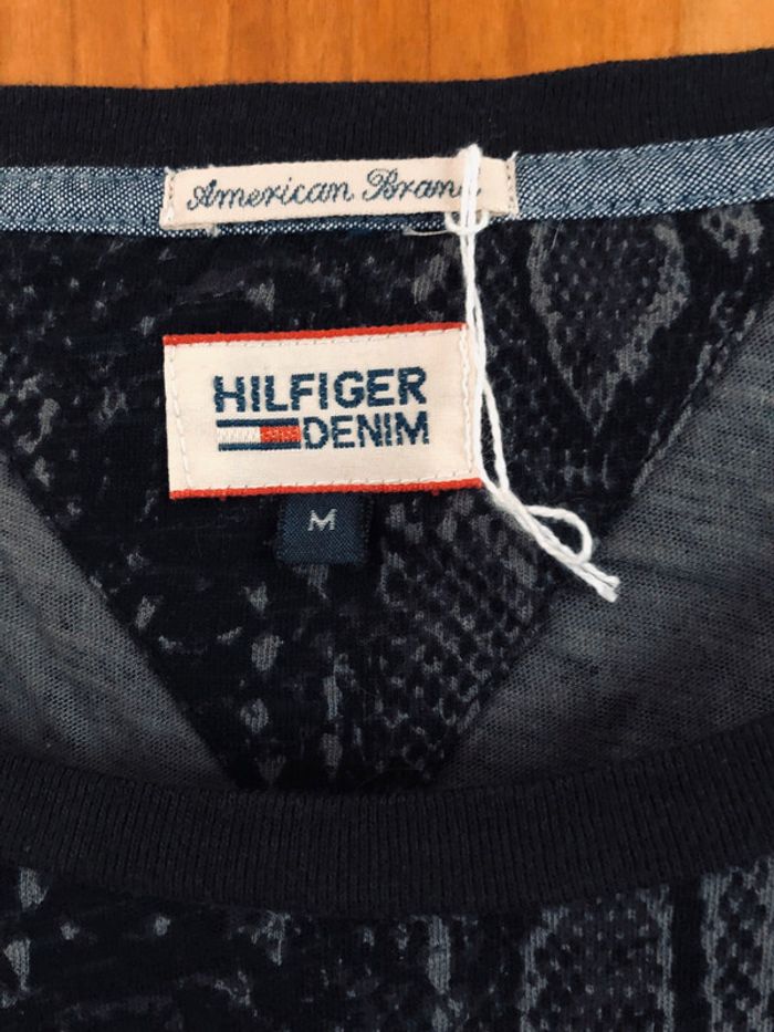 T-shirt 38 neuf Hilfiger denim neuf - photo numéro 3