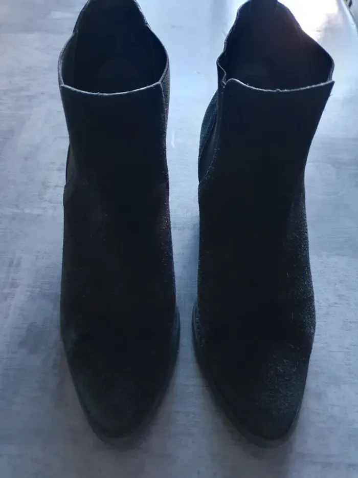 Bottines noires - photo numéro 2