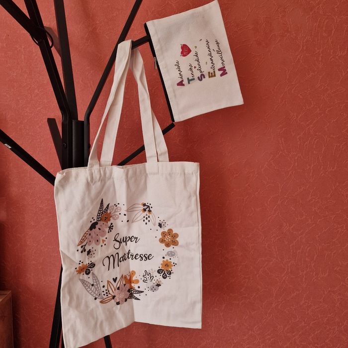 Lot cadeaux maîtresse