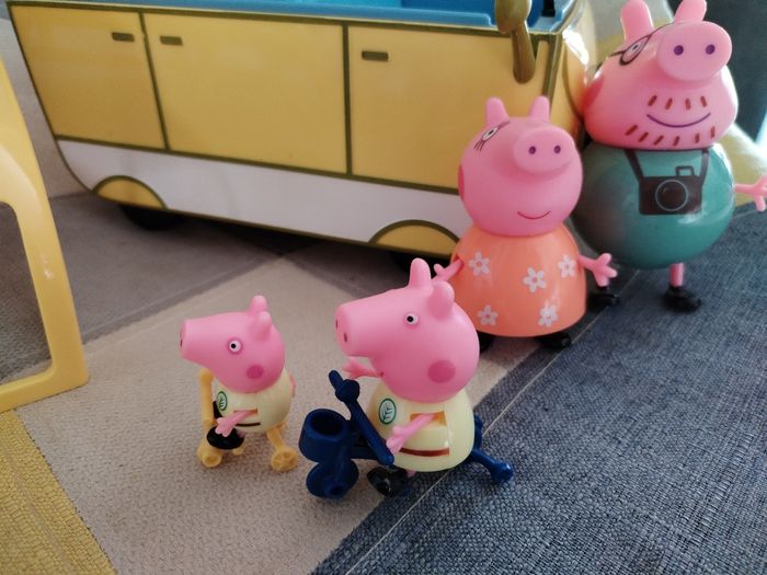 Camping car Peppa ping - photo numéro 3