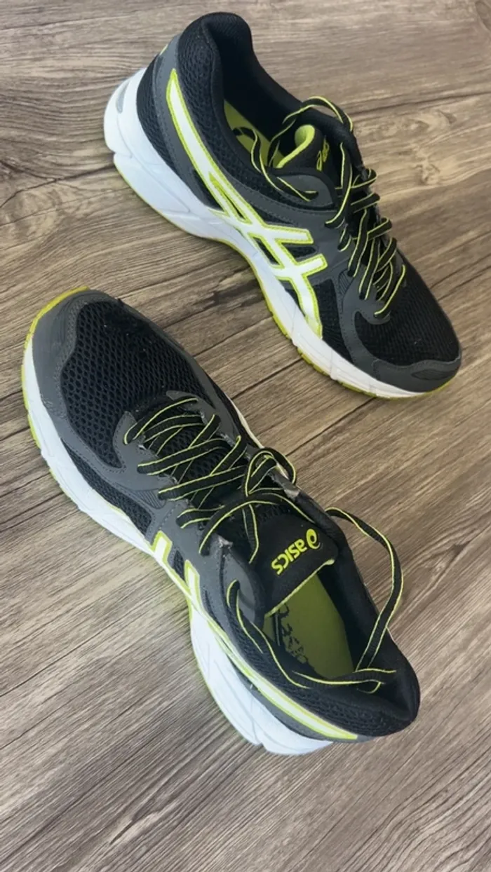 Chaussures taille 42.5 - photo numéro 2