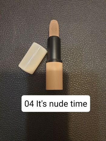 Rouge à lèvres Essence 04 It's nude time