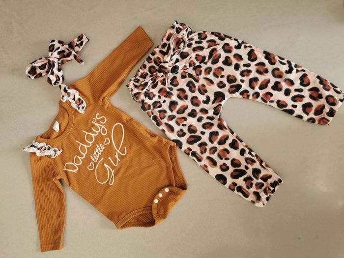 Ensemble bodie et pantalon 12 mois panthère