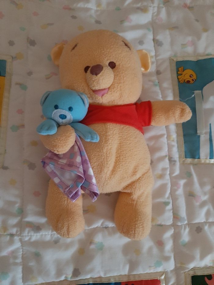 Peluche disney winnie l'ourson