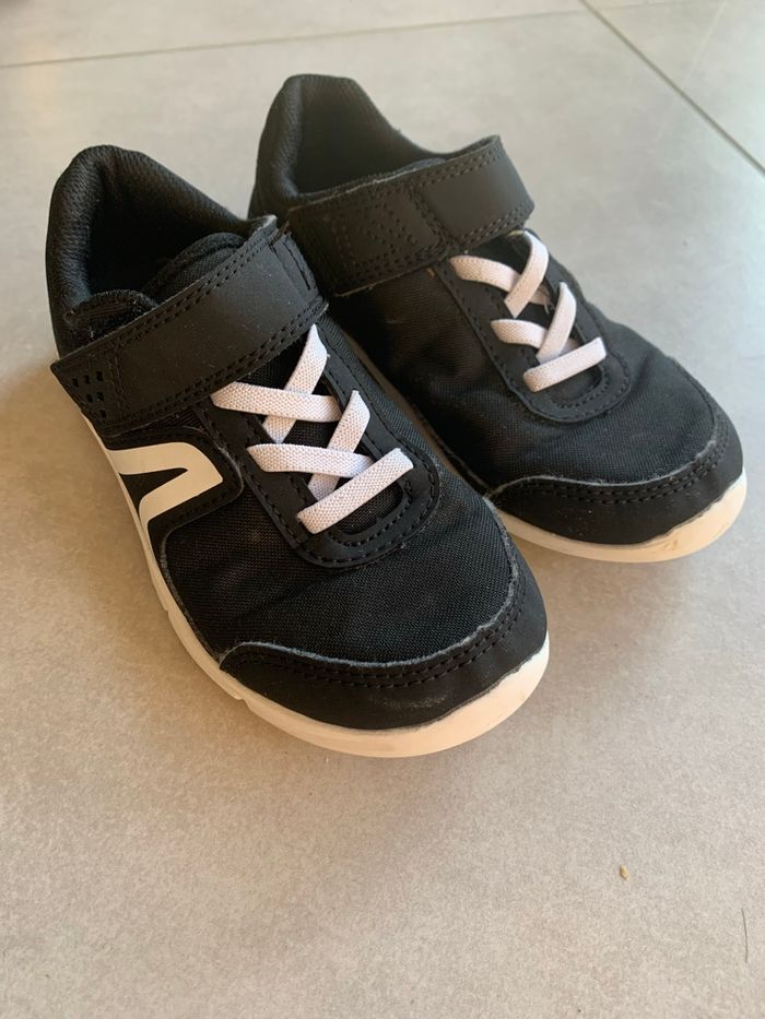 Baskets taille 32 - photo numéro 2