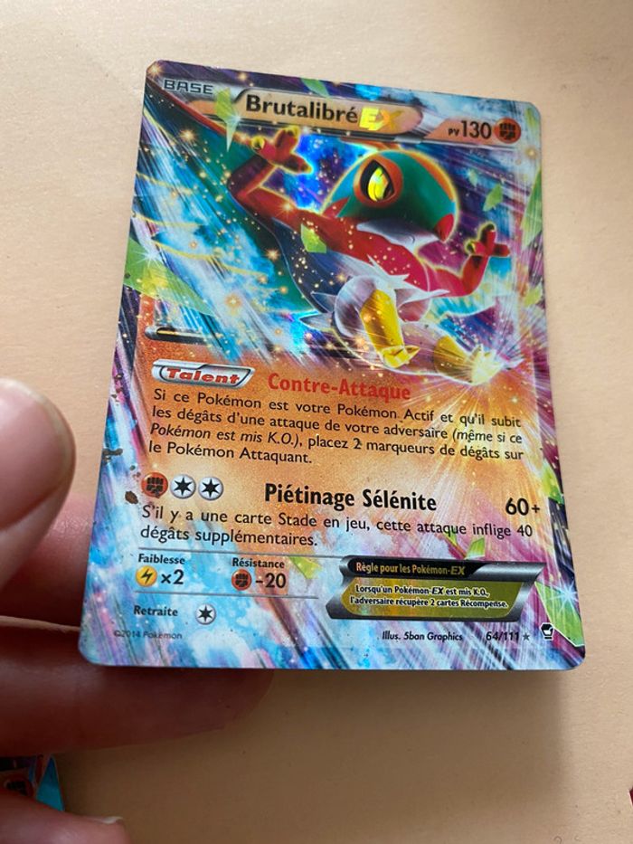 Carte Pokémon rare Brutalibré EX 130PV 64/111 TBE - photo numéro 2