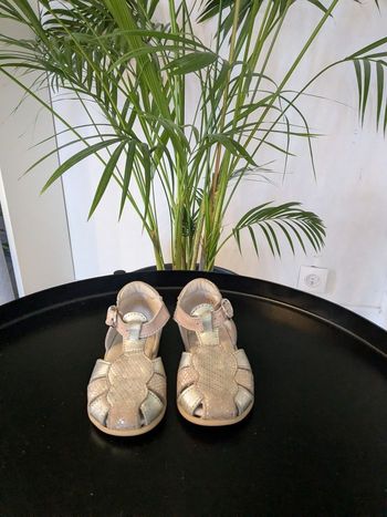 Sandales pour fille DP...am (taille 19)