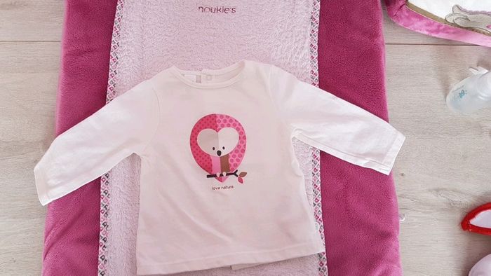 Tee shirt blanc a motif