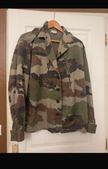 Treillis militaire