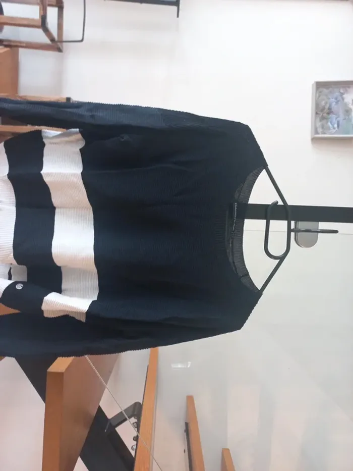 Pull Mado et les autres - photo numéro 5