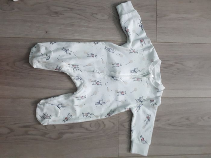 Lot de 3 pyjamas été 1 mois - photo numéro 4
