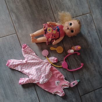 Baby alive malade poupée