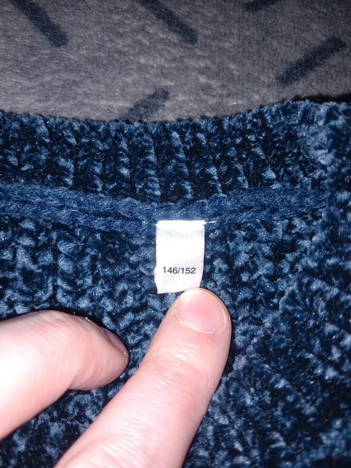 Pull taille 146/152cm c&a - photo numéro 2