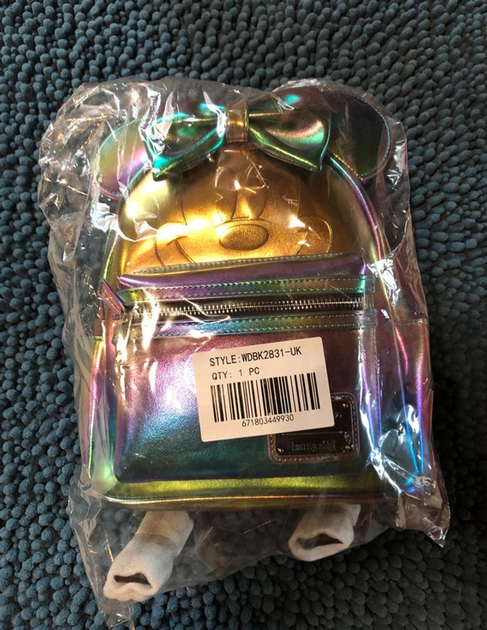 Sac à dos loungefly minnie 🎀 oil - n e u f - photo numéro 1