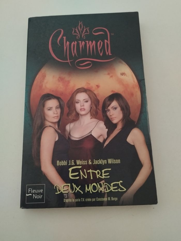 Livre charmed Entre 2 mondes Tome 20