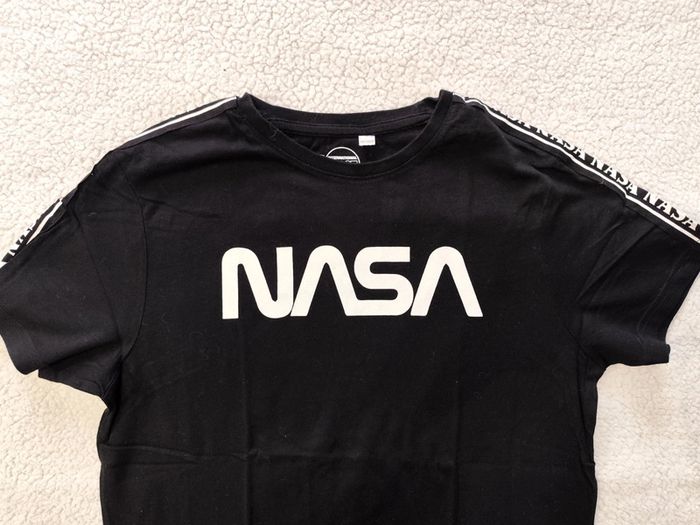 T-shirt noir nasa 16 ans taille s - photo numéro 3