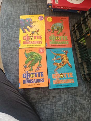 Lot la grotte des dinosaures