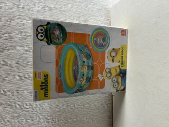 piscine minions neuf