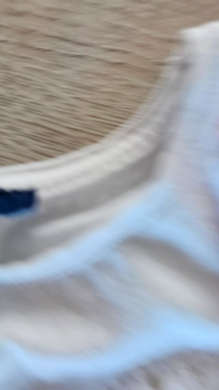 Gros lot 9 t shirt 4 ans - photo numéro 4