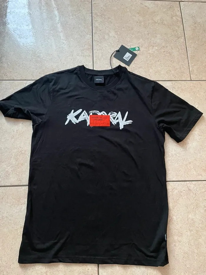 Ter shirt kaporal neuf