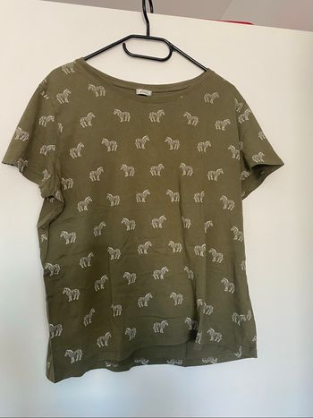 Tee shirt