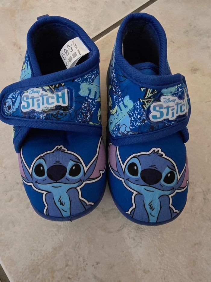 ⚘️⚘️Chaussons pointure 25 stich garçon ⚘️⚘️ - photo numéro 2