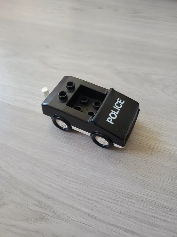 Voiture police lego duplo - photo numéro 2