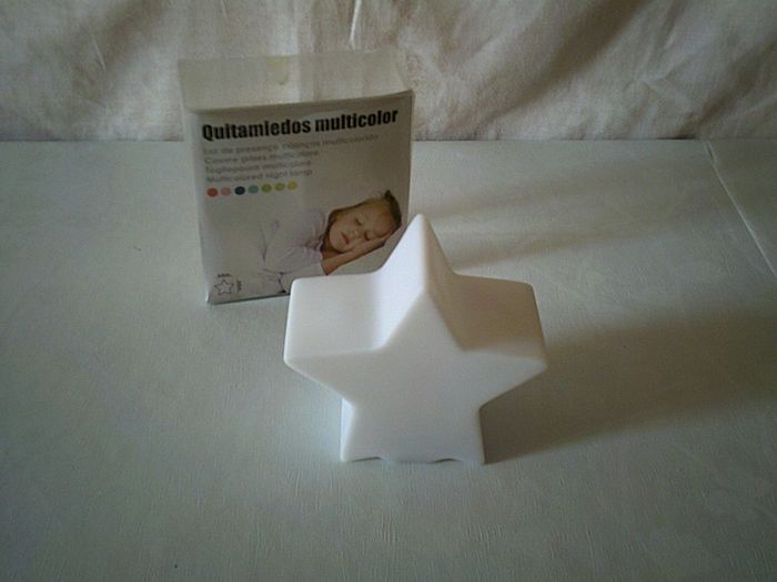 Veilleuse étoile multicolore
