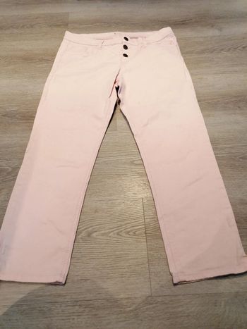 Pantacourt rose pâle