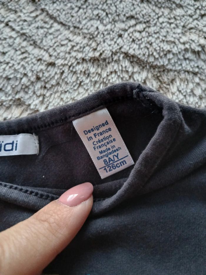 Tee-shirt 8 ans - photo numéro 3