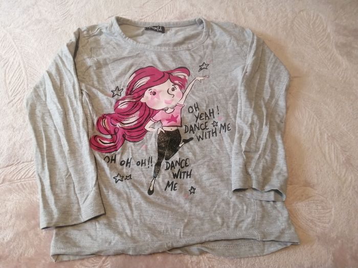 Lot 4 swear taille 6 ans - photo numéro 4