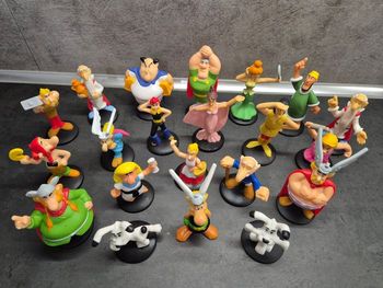 Lot figurine Astérix et Obelix Neuf