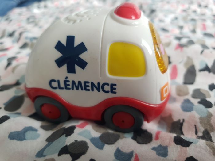 L ambulance Clemence tut tut mobile - photo numéro 2