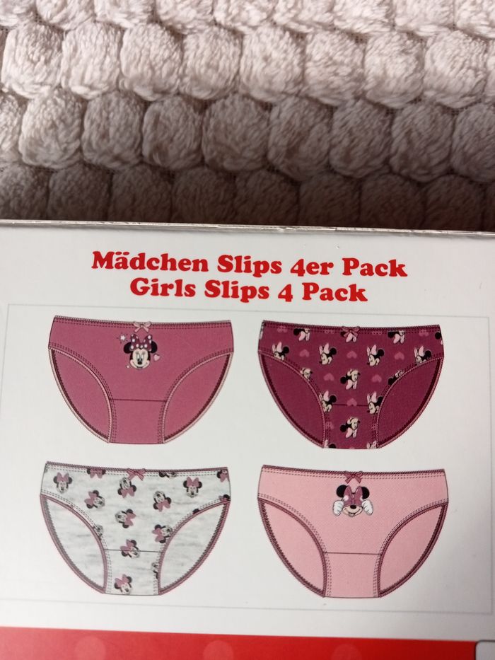 Boite de 4 culottes Minnie 5/6ans - photo numéro 2