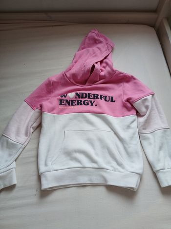 Pull fille à capuche