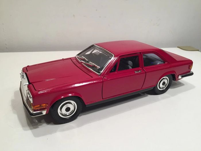 pièces détachées miniature Rolls-Royce Camargue Burago BBurago 1/22 1/22e 1/22eme