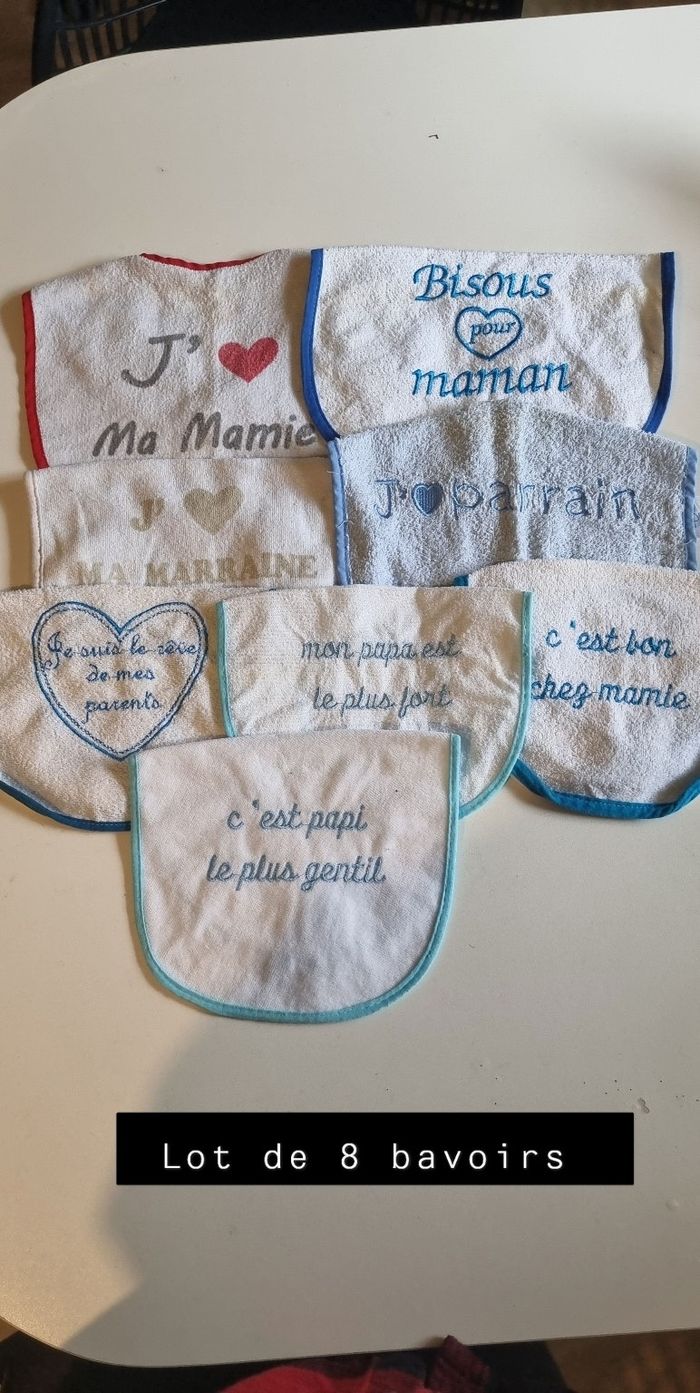 Lot de bavoirs