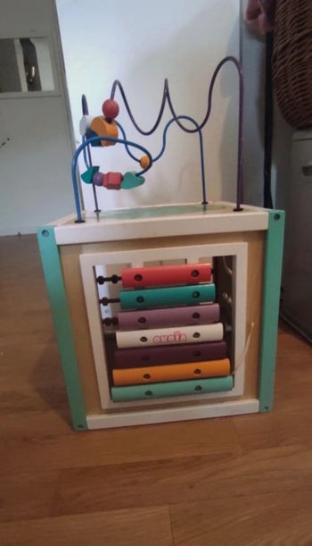 Cube activité en bois
