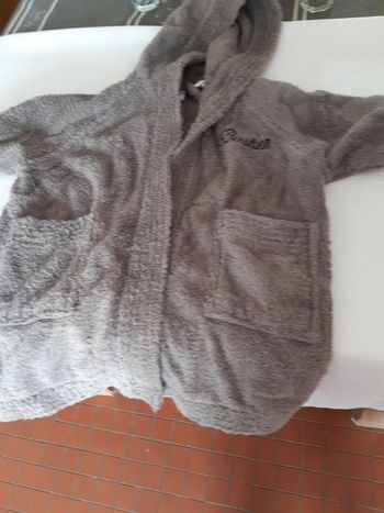 Peignoir à capuche brodé bastien