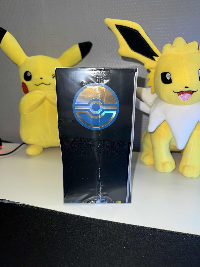 ETB ME1 Lucario - photo numéro 2