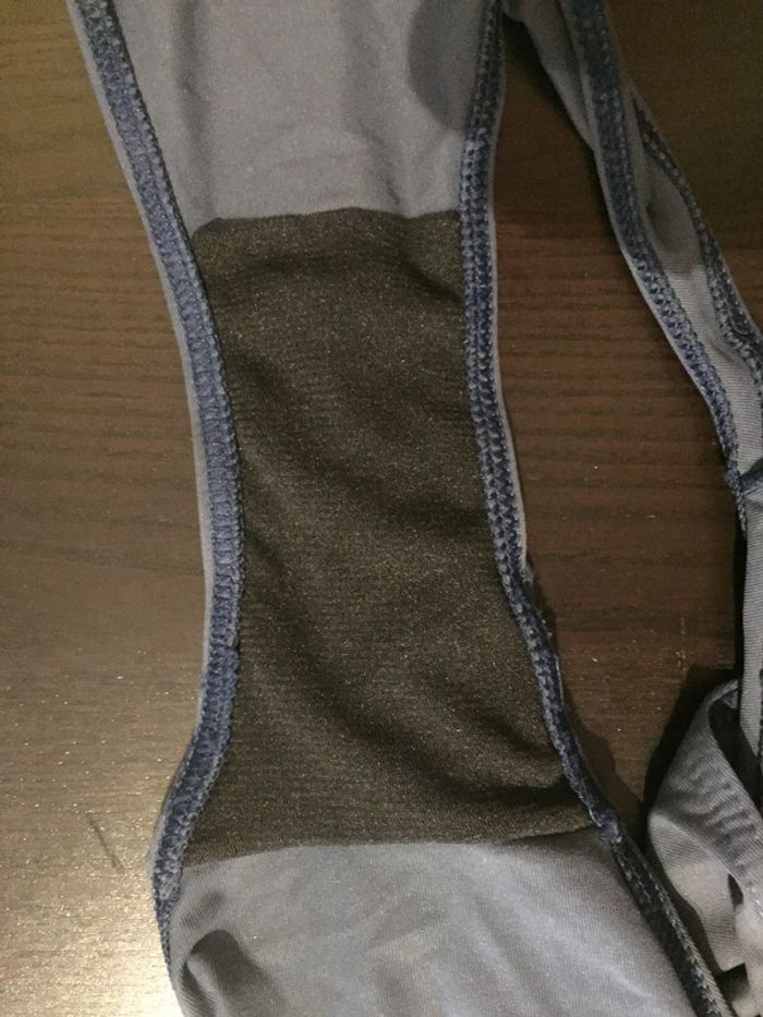Maillot de bain 2 pièces bleu marine (85C / petit 42) - photo numéro 5
